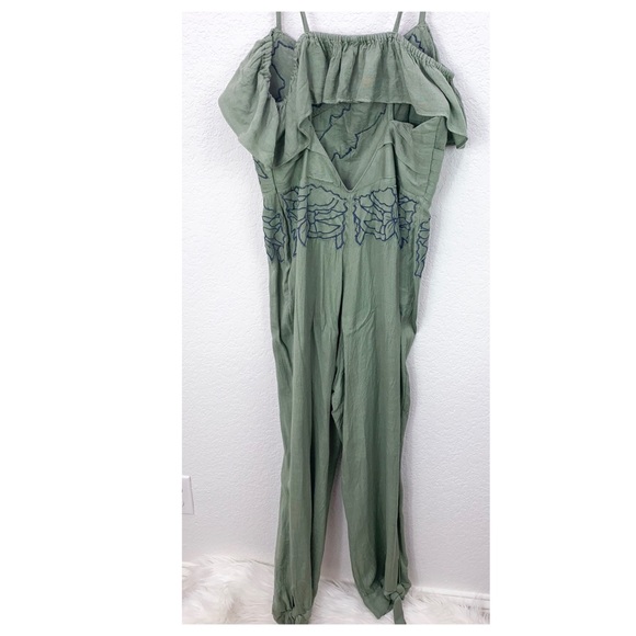 Free People In The Moment Green Jumpsuit - Picture 5 of 7